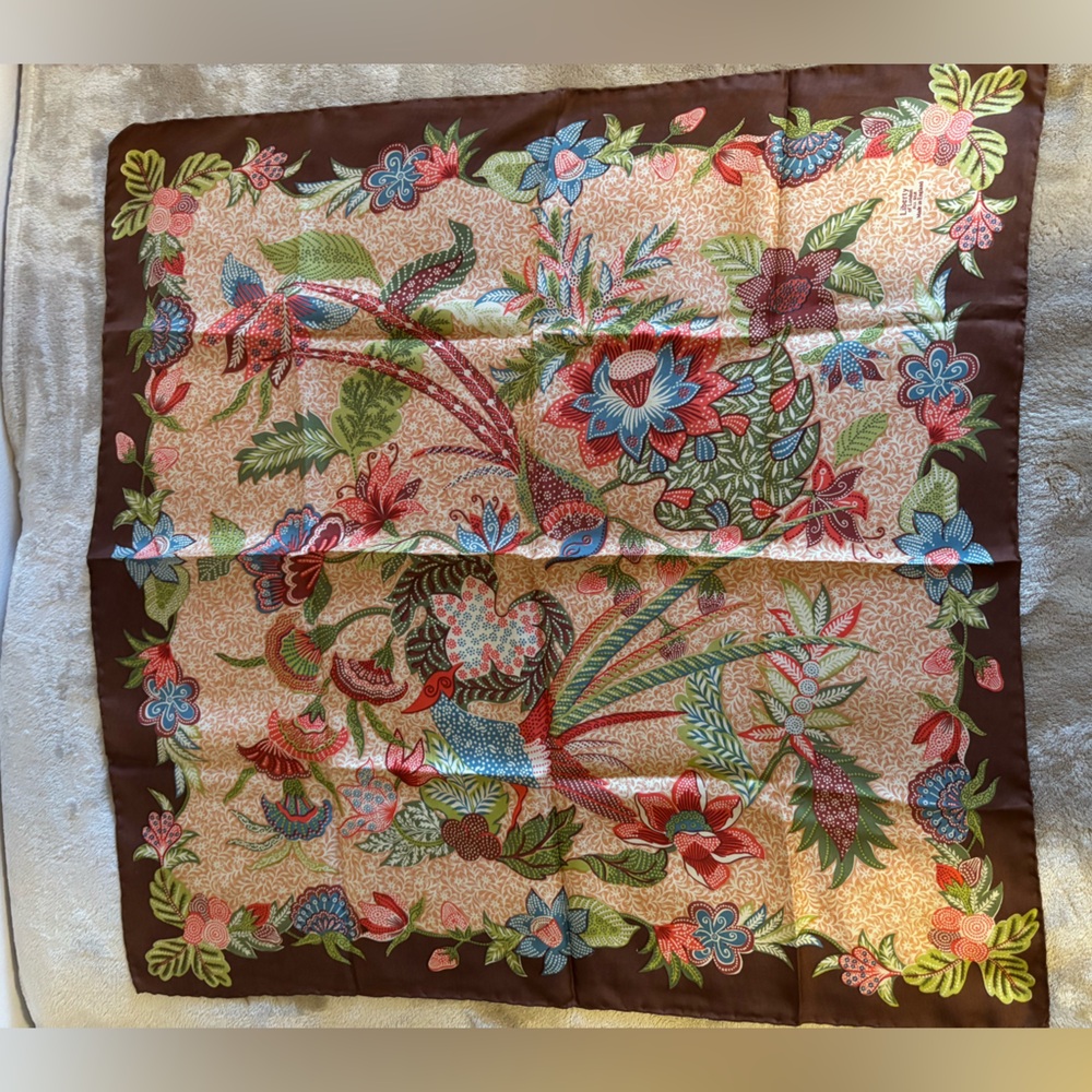 Liberty of London Rare Silk Scarf - Picture 6 of 7